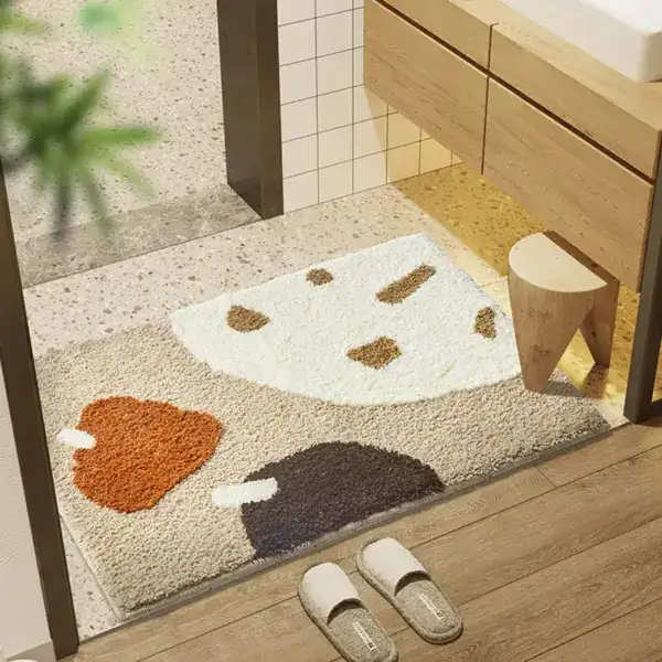 Komfort Badematte Braun Beige mit abstraktem Muster für moderne Badezimmer.