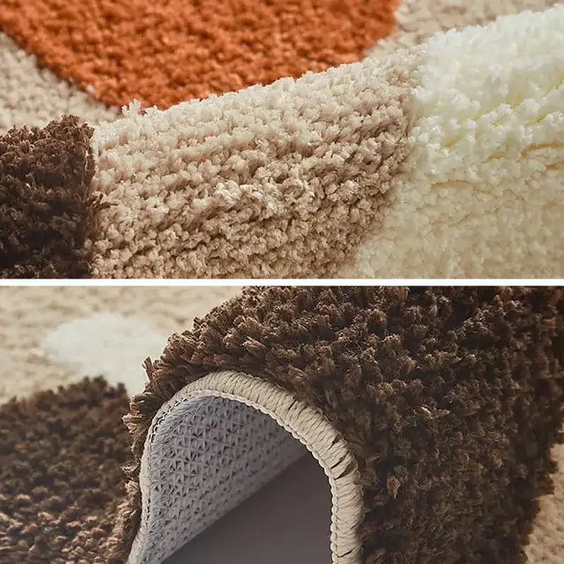 Badematte Braun Beige mit weichem Flor und rutschfestem Untergrund.