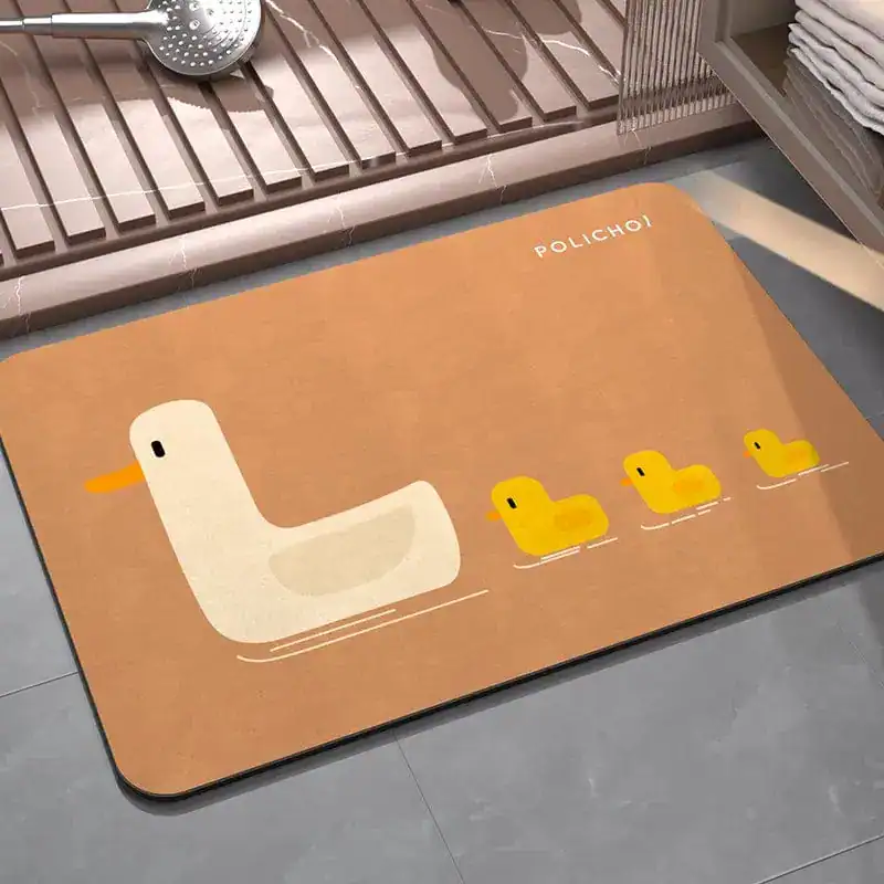 Badematte Ente mit gelben Entenküken, Design für Badezimmer.