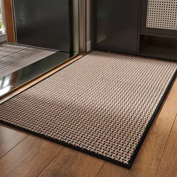 Badematte Extra Groß mit geometrischem Muster, ideal für Badezimmer und Flure.