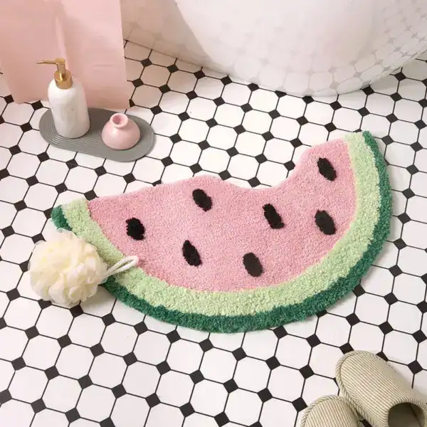 Frucht-Design Badematte in Wassermelonenform für Badezimmer.