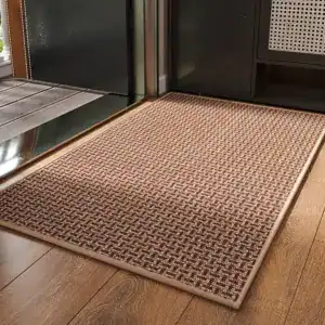 Luxus Badematte mit geometrischem Muster für Badezimmer und Flur.