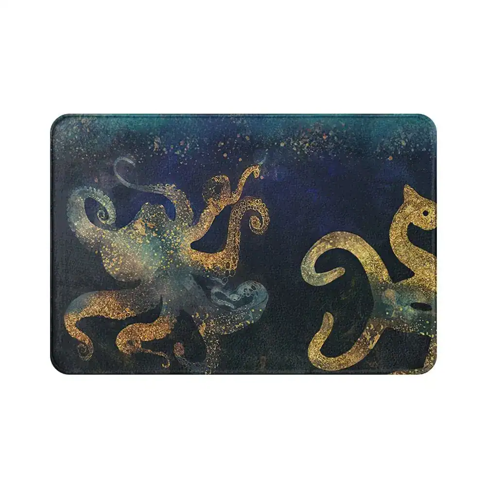 Badematte Meer mit goldfarbenem Oktopus und Seepferdchen auf dunkelblauem Hintergrund.