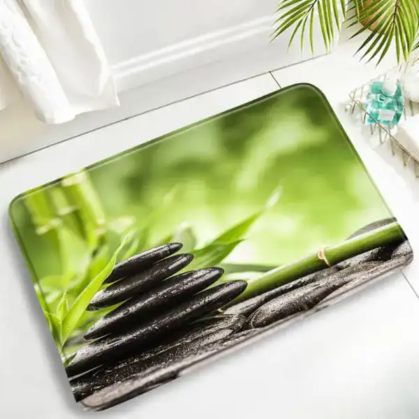 Badematte Zen mit Bamboo-Motiv und Stein-Druck, komfortabel für Badezimmer.