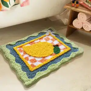Zitronen-Motiv Badematte in leuchtenden Farben, flauschig und komfortabel fürs Badezimmer.