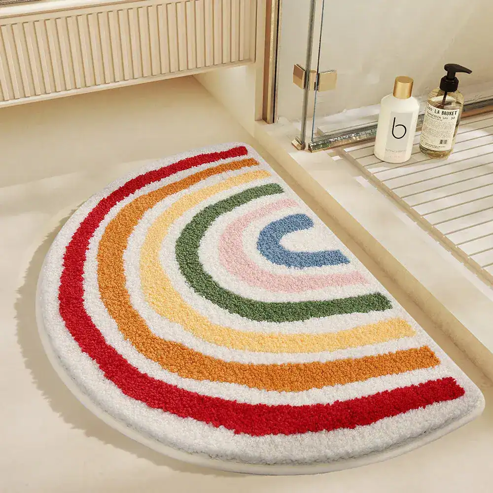 Badezimmer Matte Halbrund mit Regenbogenmuster, farbenfroh und weich für Komfort und Stil.