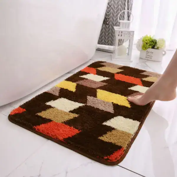 Badezimmermatte Bunt mit geometrischem Muster, weich und farbenfroh für Bad.