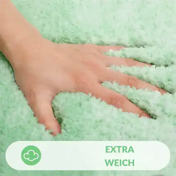 Hellgrüner Badezimmerteppich mit weicher Textur, extra weich und komfortabel für das Bad.