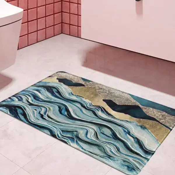 Badezimmerteppich Marmoroptik mit blau-goldenen Wellenmuster, modernes Design für Bad.