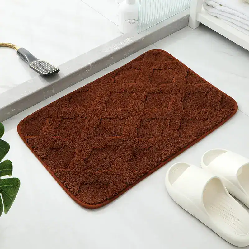 Badezimmerteppich Microfaser, braun, strukturiert, für Bad und Dusche.