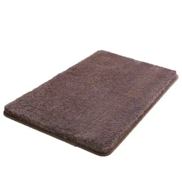 Rutschfester Badezimmerteppich in Braun, weicher Flor, ideal für Bad und Dusche.