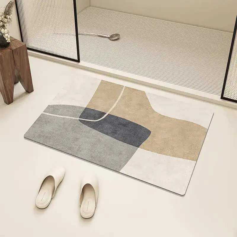 Badezimmerteppich Terra mit modernem geometrischem Muster in Grau und Beige.