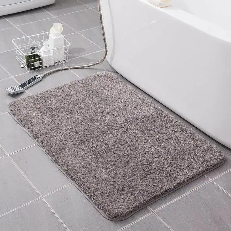 XXL Badezimmerteppich grau, weicher Badematte vor Whirlpool, Anti-Rutsch-Flauschmatte.