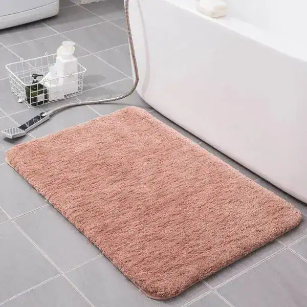 XXL Badezimmerteppich in Rosa, weicher Hochflor für Komfort und Stil im Bad.