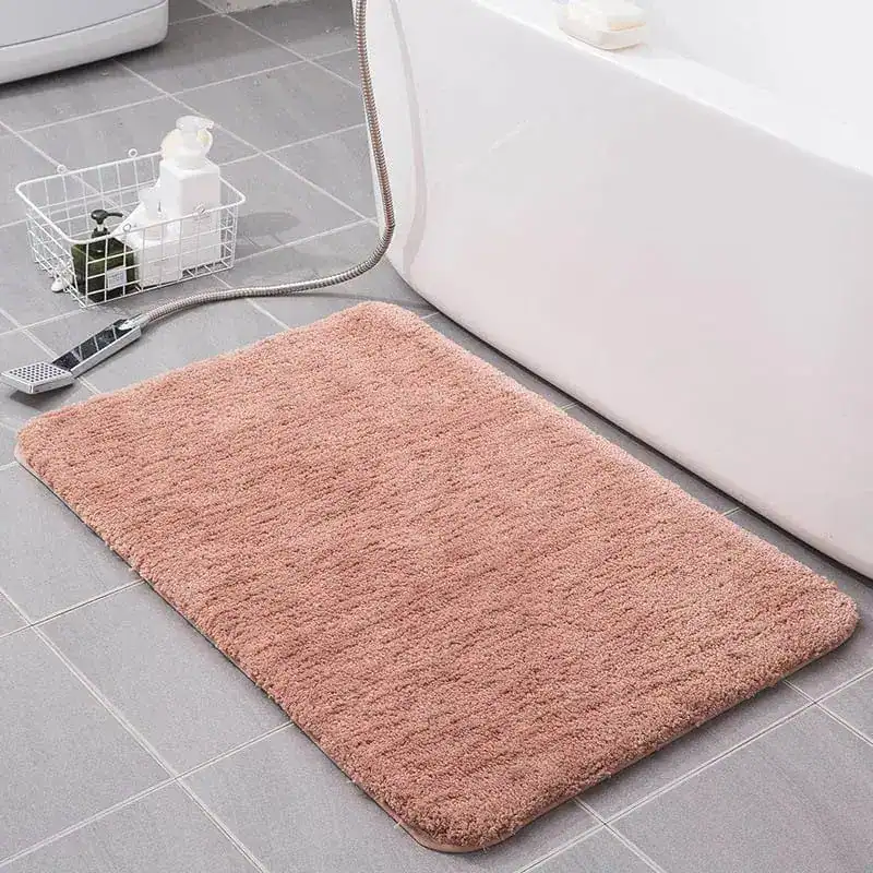 XXL Badezimmerteppich in Rosa, weicher Hochflor für Komfort und Stil im Bad.