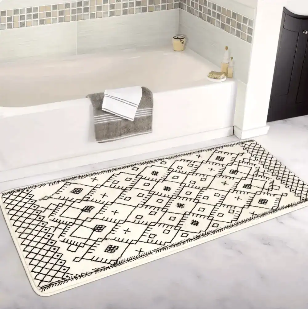 Badläufer Lang mit geometrischem Muster, schwarz-weiß, für Bad und Dusche.