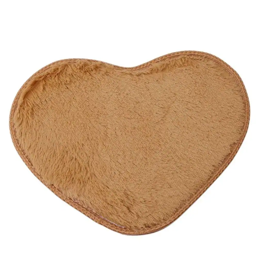 Herzform Badteppich in Braun, weicher Fleece-Badematte für Dusche oder Bad.