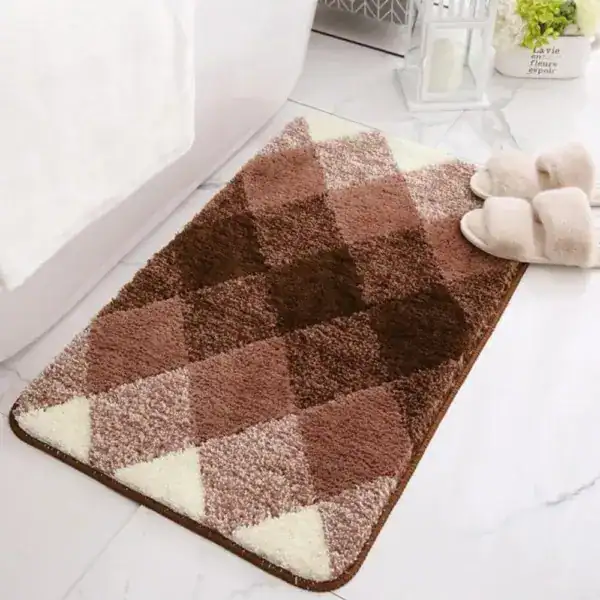 Badteppich Karo Muster, weicher Hochflor, braun-creme, für Badezimmer.