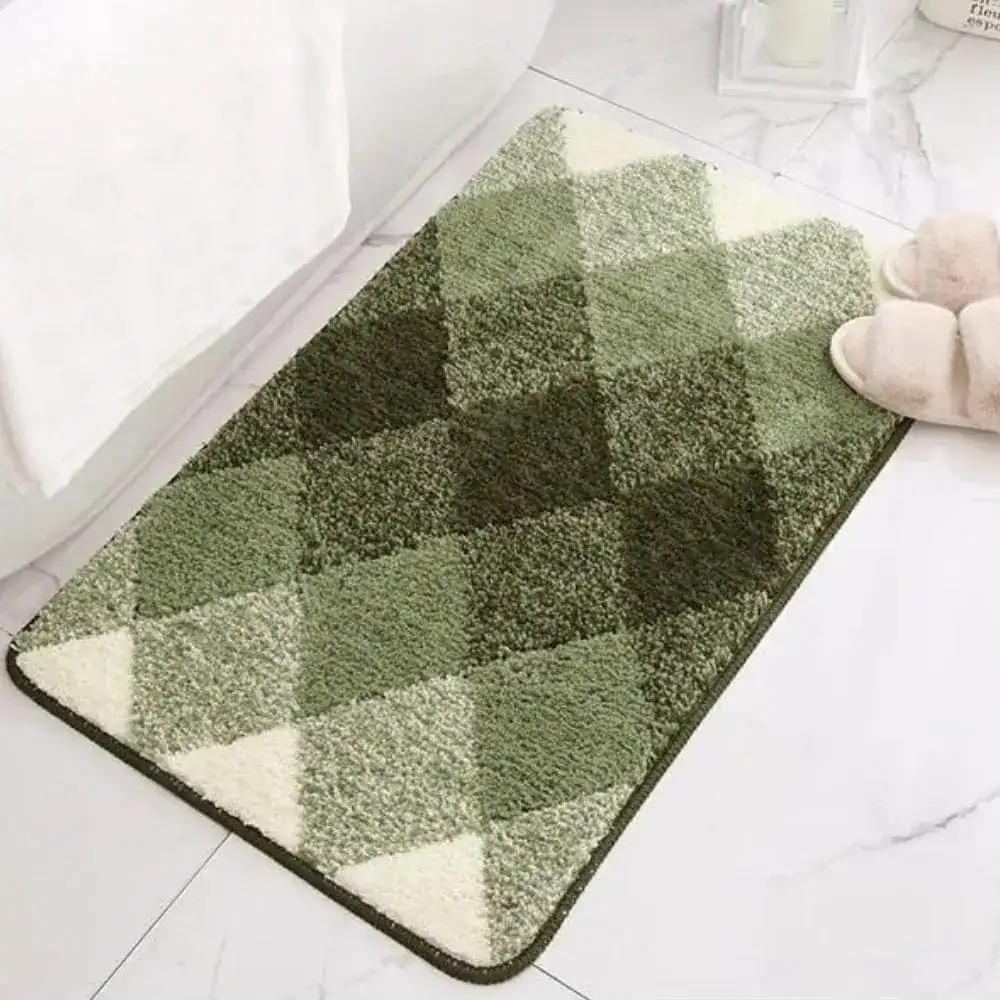 Grüner Badteppich mit Karomuster, weicher Hochflor-Teppich für Badezimmer.