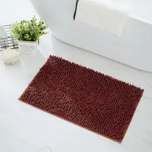 Chenille Badematte Braun, weiche Textur, ideal für Badezimmer.