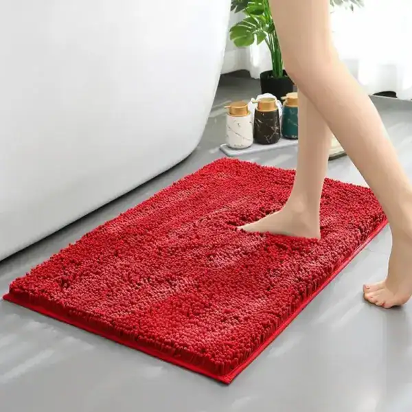 Rot Chenille Badteppich Waschbar, weicher Fußbodenbelag für Badezimmer.