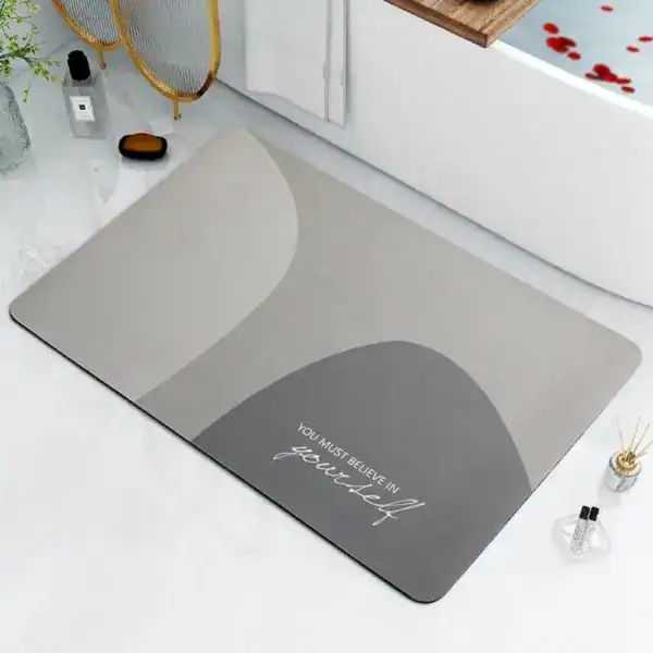 Design Badteppich mit Motiv 'You Must Believe In Yourself' für stilvolle Badezimmer.