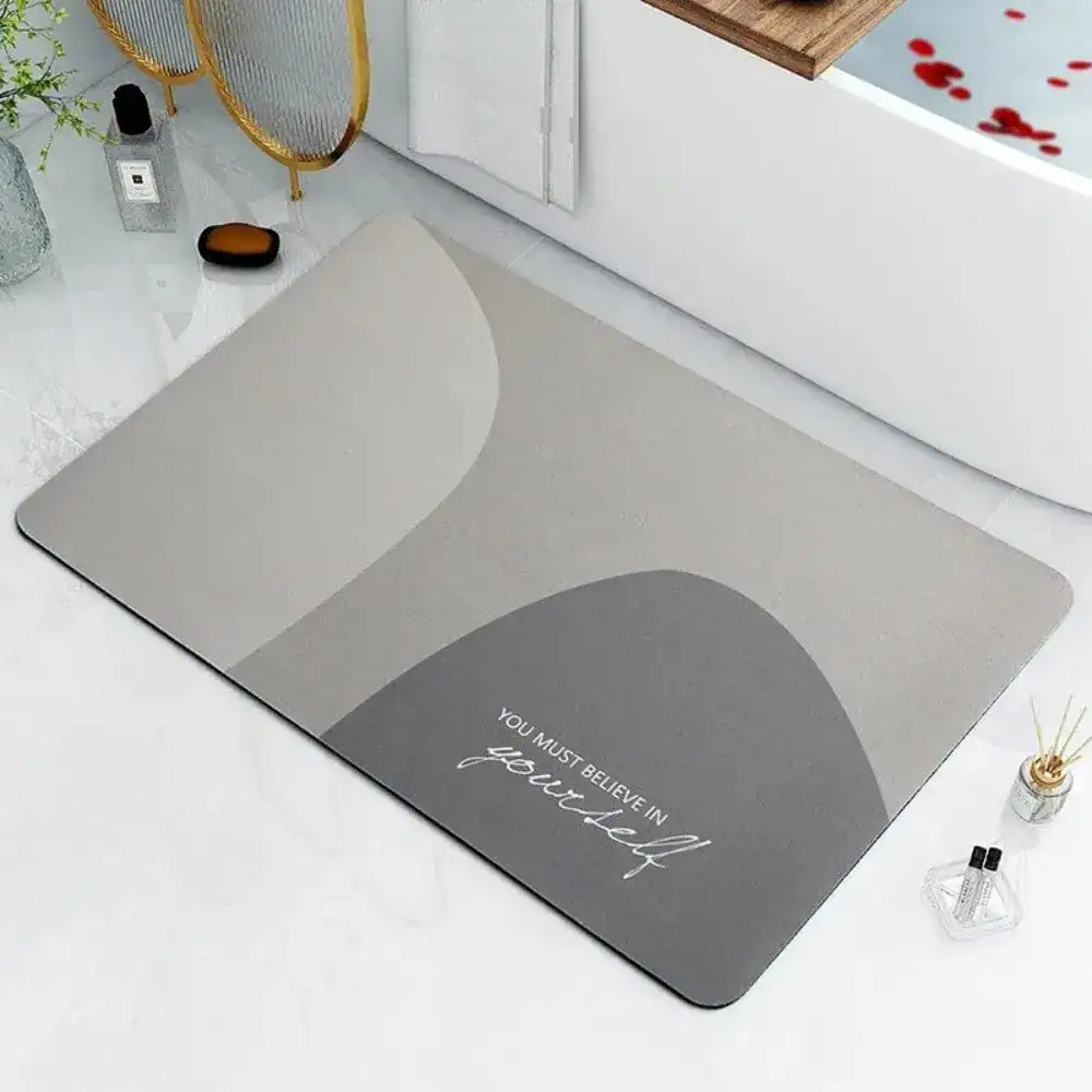 Design Badteppich mit Motiv 'You Must Believe In Yourself' für stilvolle Badezimmer.