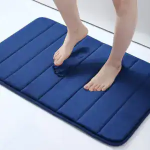 Dicker Badezimmerteppich in Blau, weicher Fußbodenmatte für Bad und Dusche.