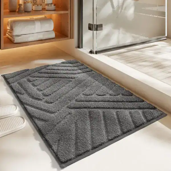 Großer Badteppich mit geometrischem Muster für Badezimmer, dunkelgrau, rutschfest und weich.