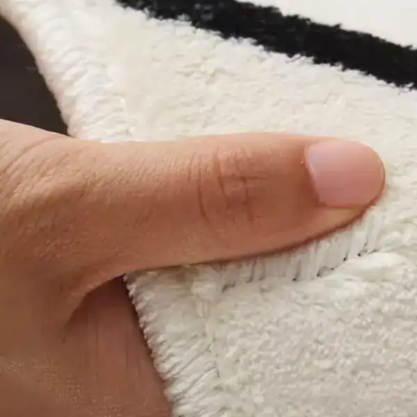 Katzen Badematte, weiches Mikrofaser-Design, ideal für Katzen und Haustiere.