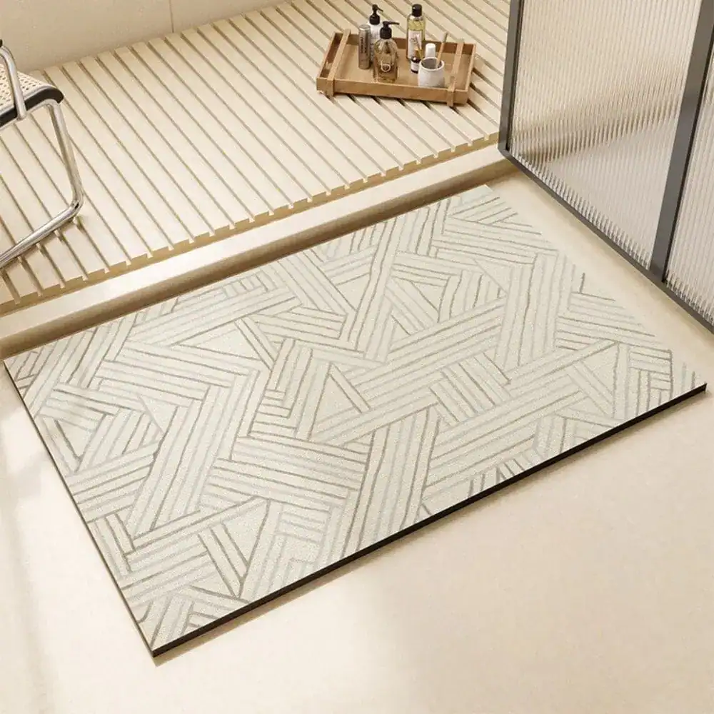 Kieselgur Badematte Groß mit geometrischem Muster, rutschfest und absorbierend für moderne Badezimmer.