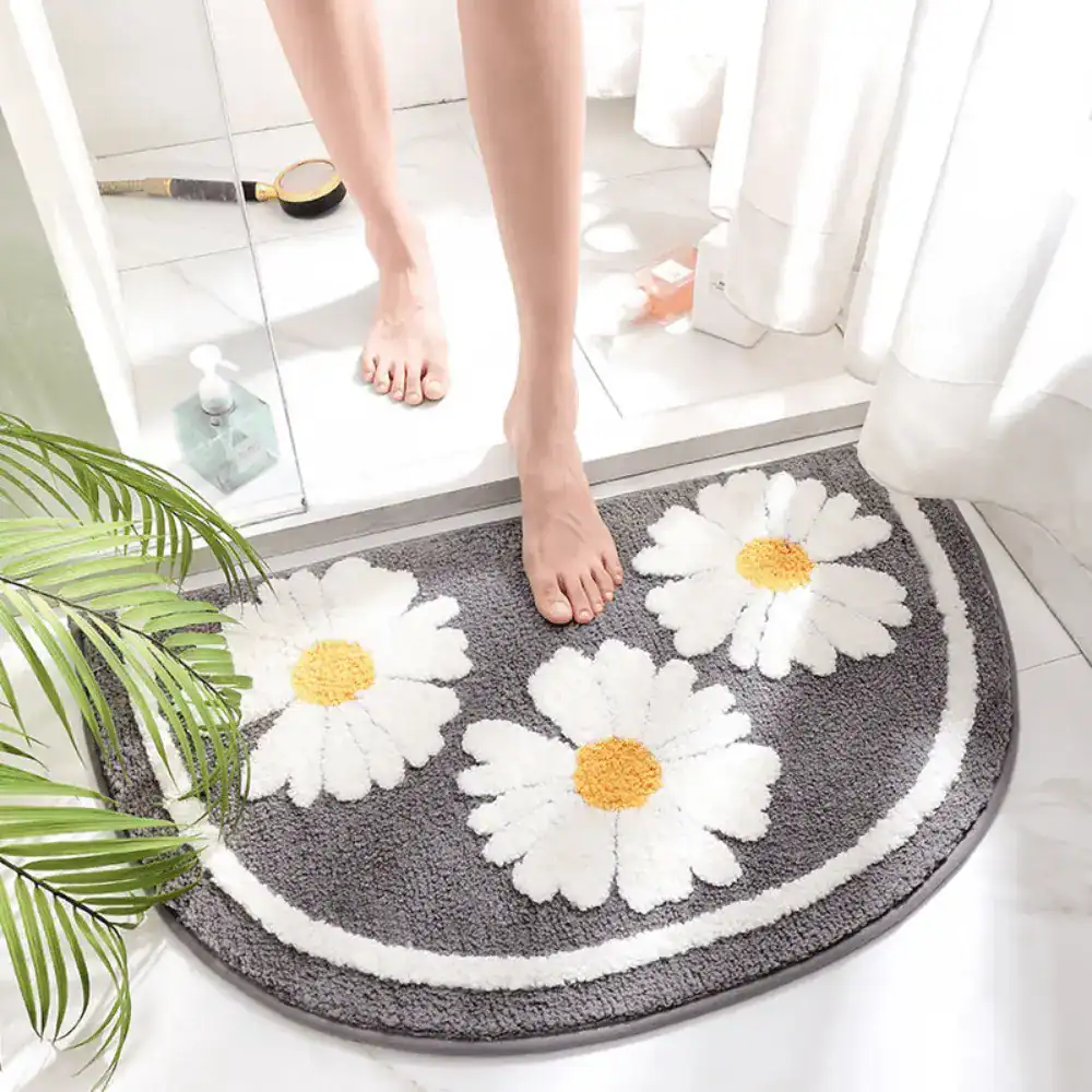 Originelle Badematte mit Daisy-Motiv, grau-weiß, rutschfest für Badezimmer.