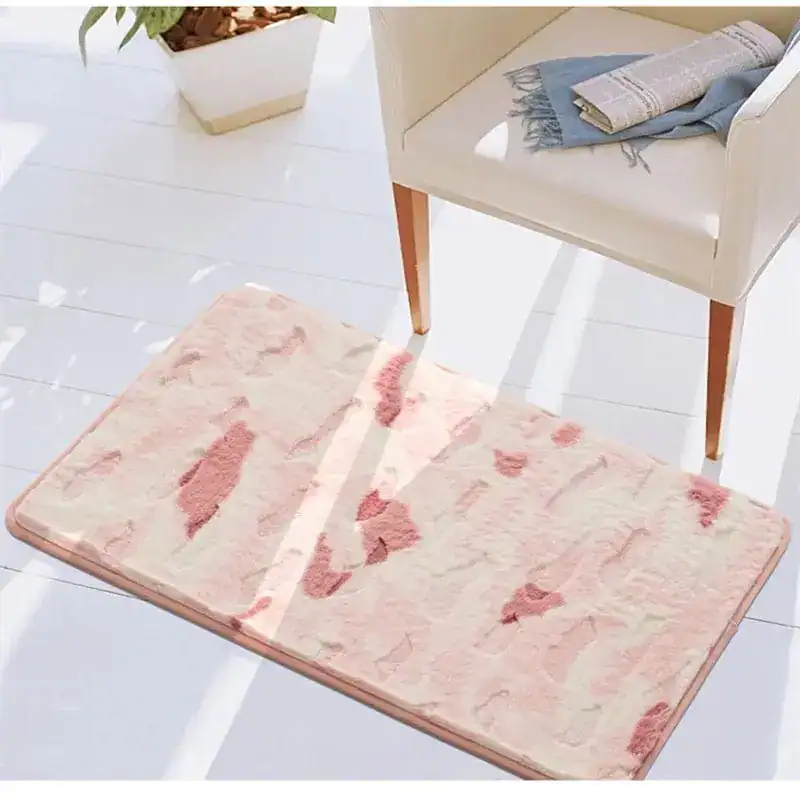 Shaggy Badteppich in Rosa-Beige mit Textur, ideal für Badezimmer und Wohnbereiche.